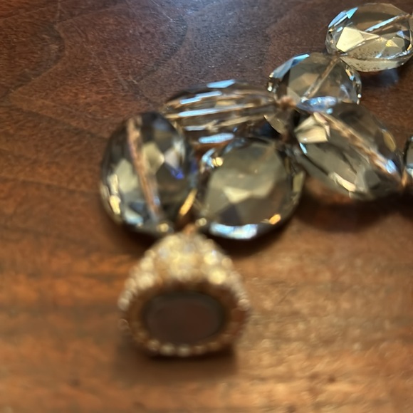 Chunky beaded double strand bracelet with magnetic closure. - Picture 5 of 10